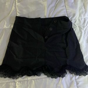 Black skirt with lace.